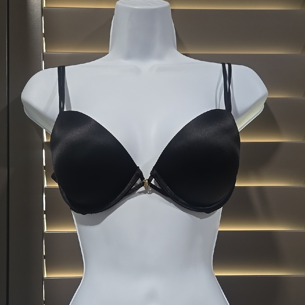 VICTORIA'S SECRET VERY SEXY SMOOTH PUSHUP BRA NWOT